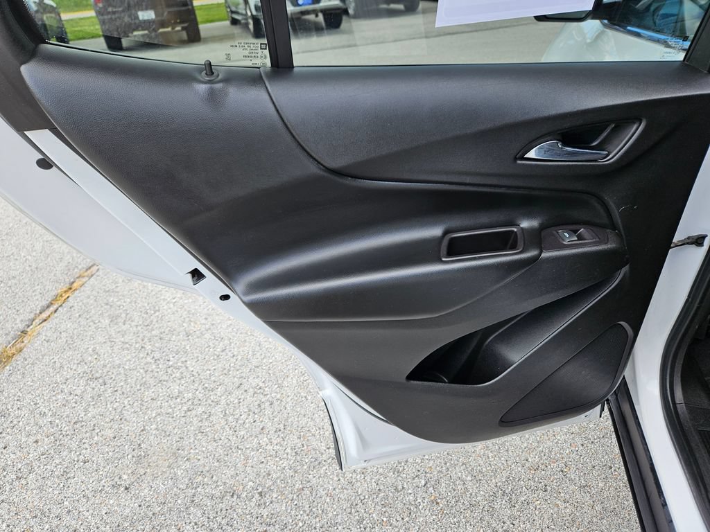 Used 2020 Chevrolet Equinox LT FWD image 23