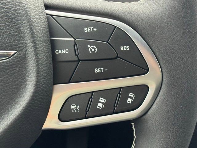 New 2026 Chrysler Pacifica Select image 18