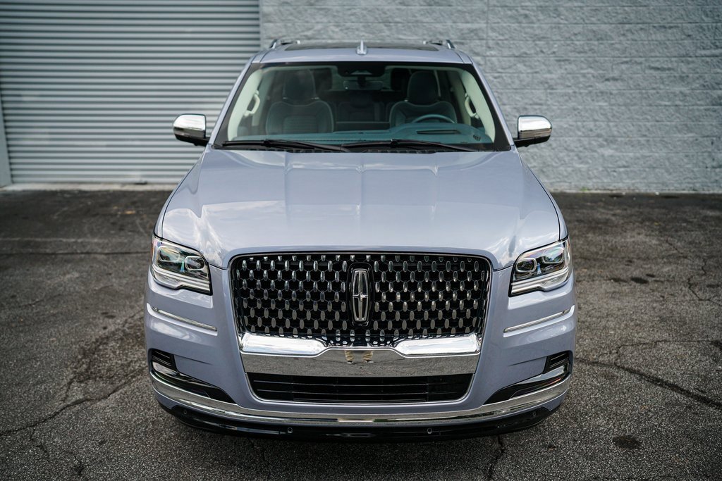 Used 2024 Lincoln Navigator Black Label image 5