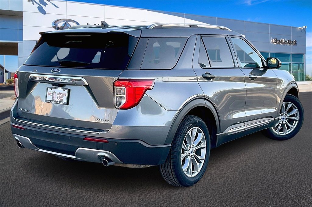 Used 2023 Ford Explorer Limited w/ Equipment Group 301A image 2