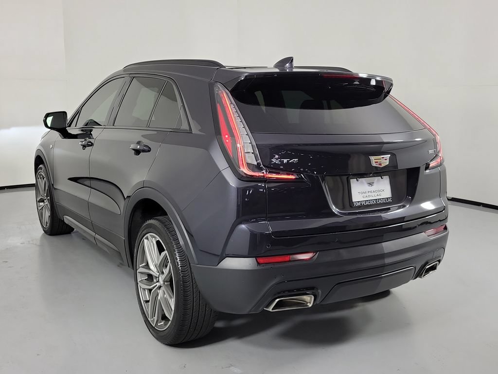 Used 2023 Cadillac XT4 Sport FWD image 4