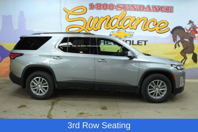 Used 2023 Chevrolet Traverse LT