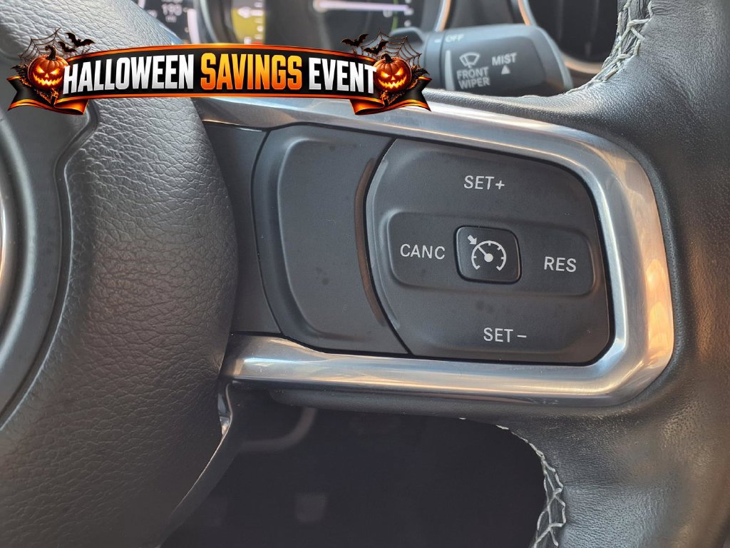 Used 2023 Jeep Wrangler Unlimited Sahara w/ Cold Weather Group AWD/4WD image 19