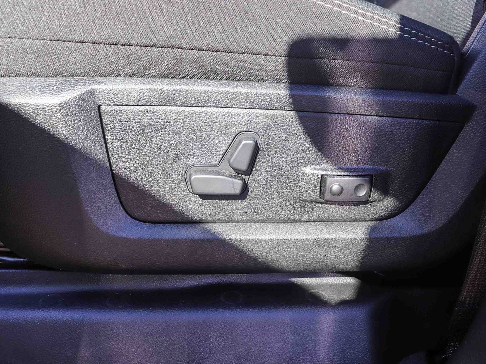 New 2026 RAM 3500 Big Horn AWD/4WD image 22