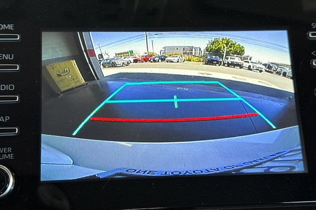 Used 2020 Toyota Prius LE FWD image 21