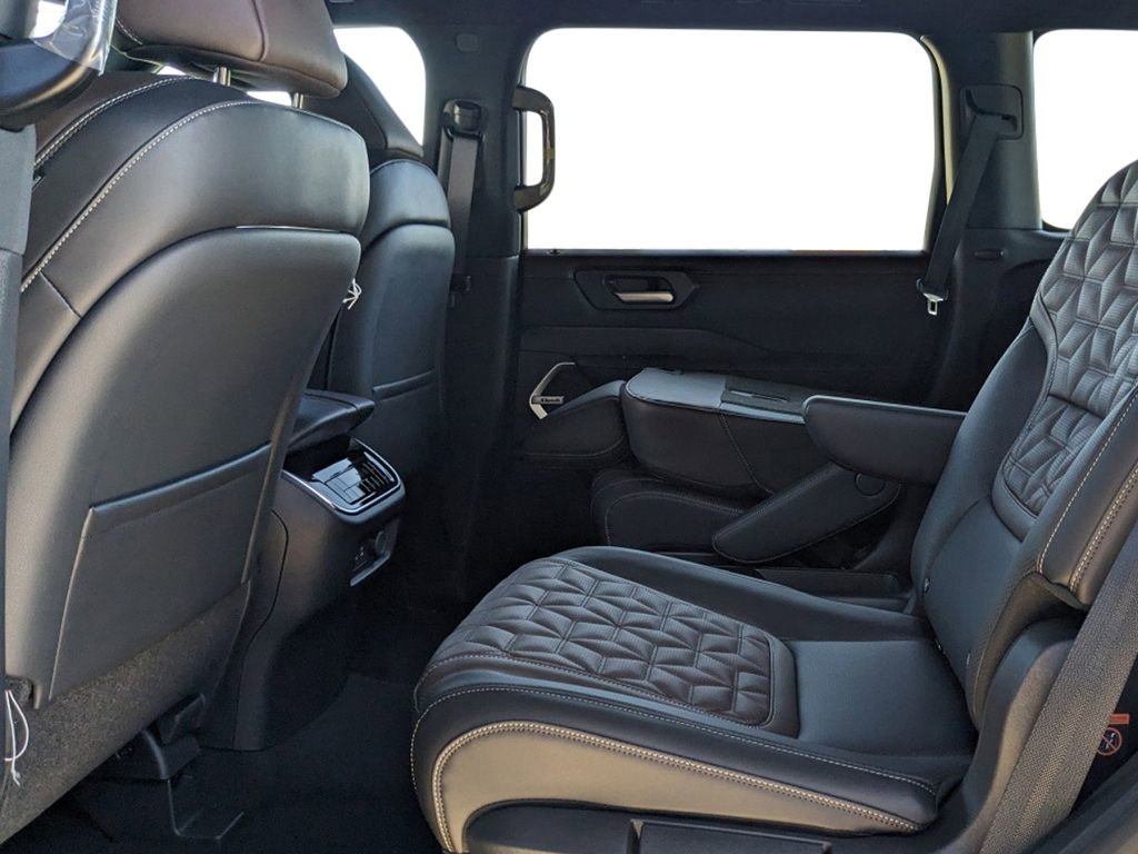 New 2026 Nissan Armada Platinum image 25