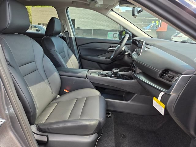 New 2026 Nissan Rogue Dark Armor FWD image 16