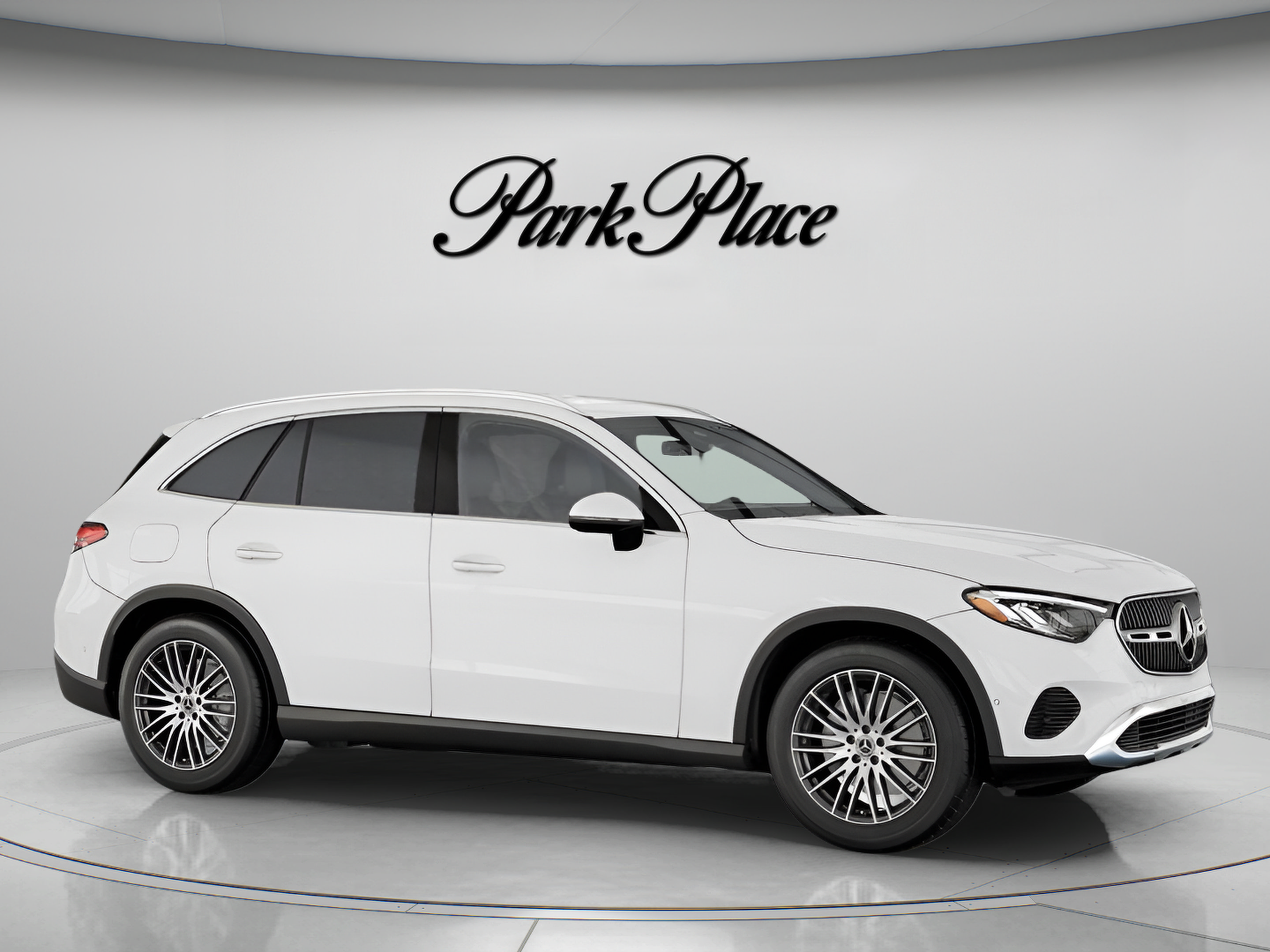 Used 2026 Mercedes-Benz GLC 300 image 31