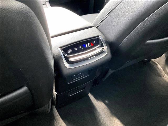 Used 2023 Cadillac XT6 Luxury image 25