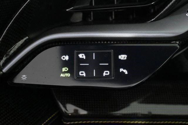 Used 2024 Ferrari SF90 Spider image 26