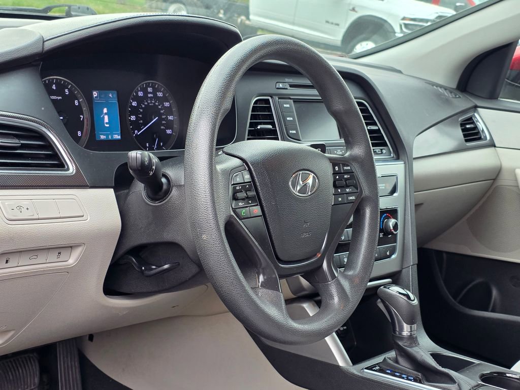 Used 2015 Hyundai Sonata Sport image 11
