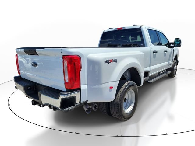 Used 2026 Ford F350 XLT image 2