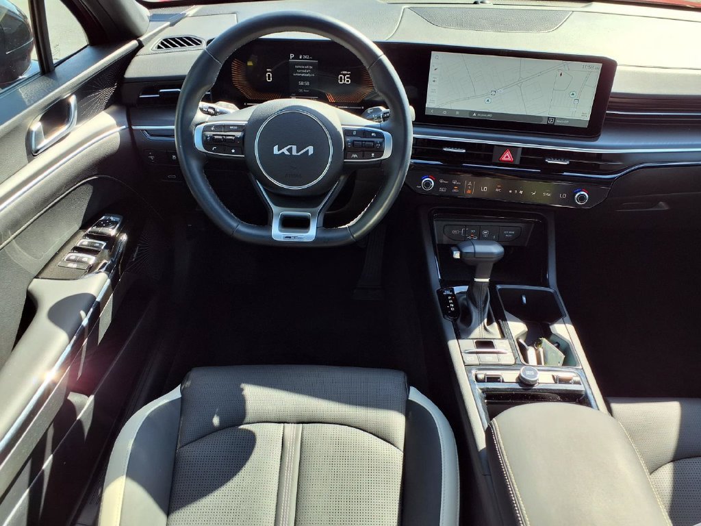 Used 2025 Kia K5 GT-Line w/ GT-Line Premium Package FWD image 2