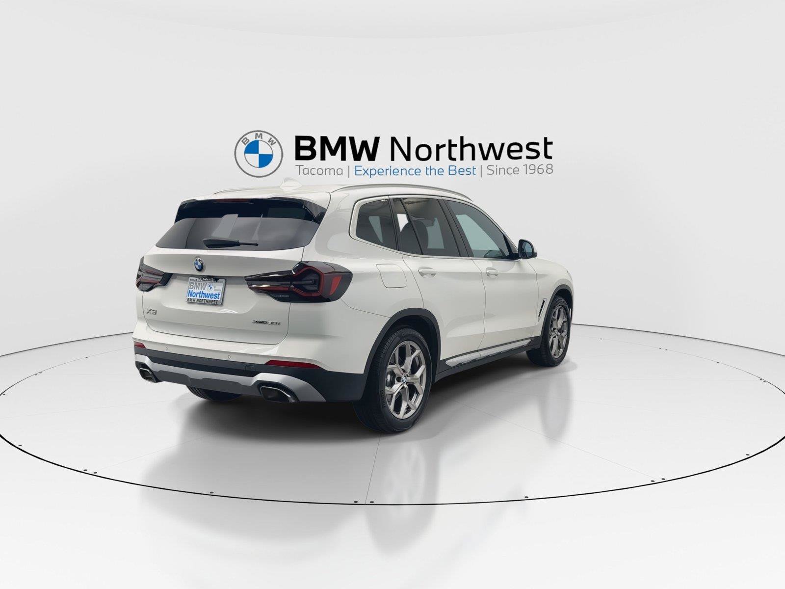 Used 2023 BMW X3 xDrive30i w/ Convenience Package w/ZPA AWD/4WD image 3