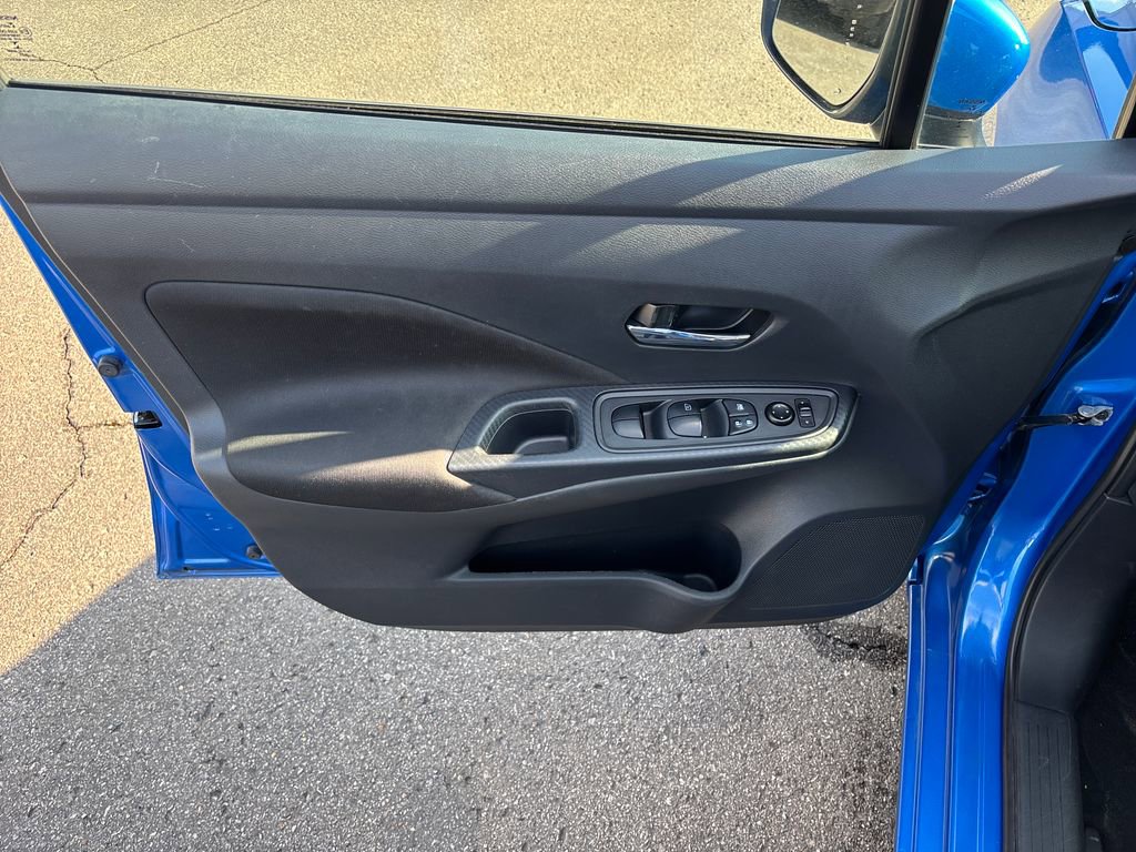 Used 2021 Nissan Versa SV image 10