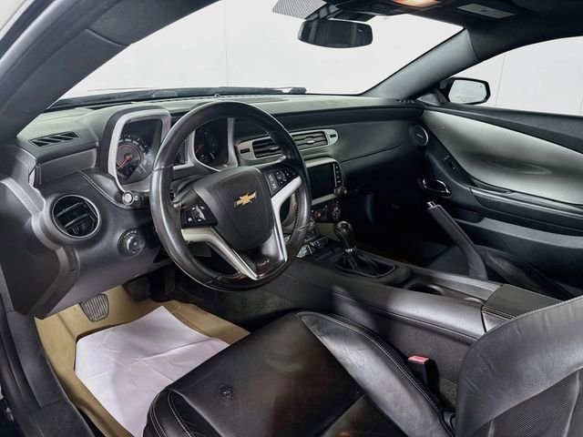 Used 2015 Chevrolet Camaro SS w/ RS Package RWD image 11