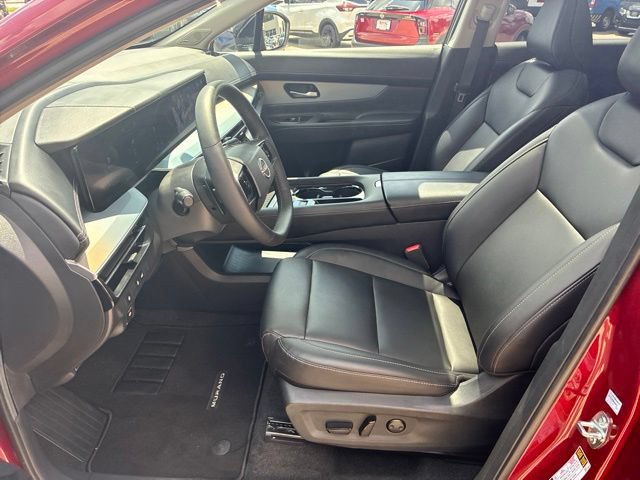 Used 2025 Nissan Murano SL AWD/4WD image 17