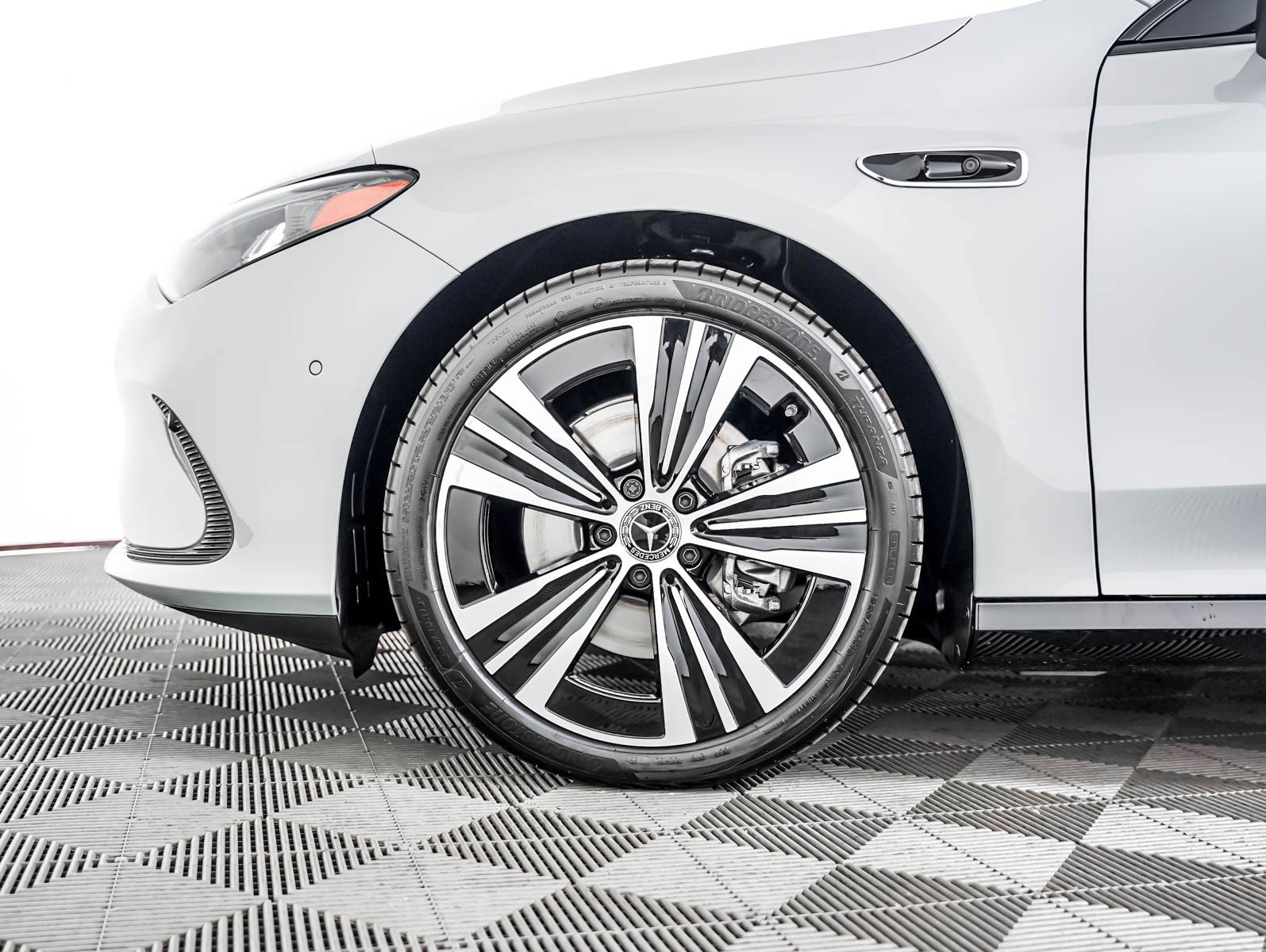 New 2027 Mercedes-Benz CLA 350 image 4