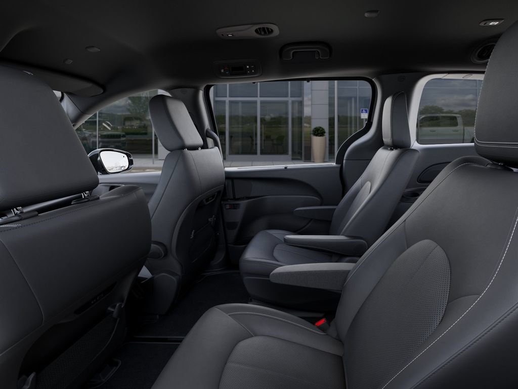 New 2026 Chrysler Pacifica Select w/ S Appearance Package FWD image 27