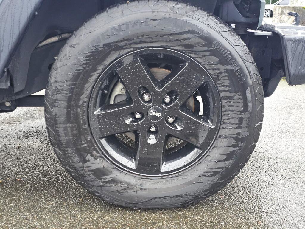 Used 2015 Jeep Wrangler Unlimited Sport w/ Quick Order Package 24S image 9