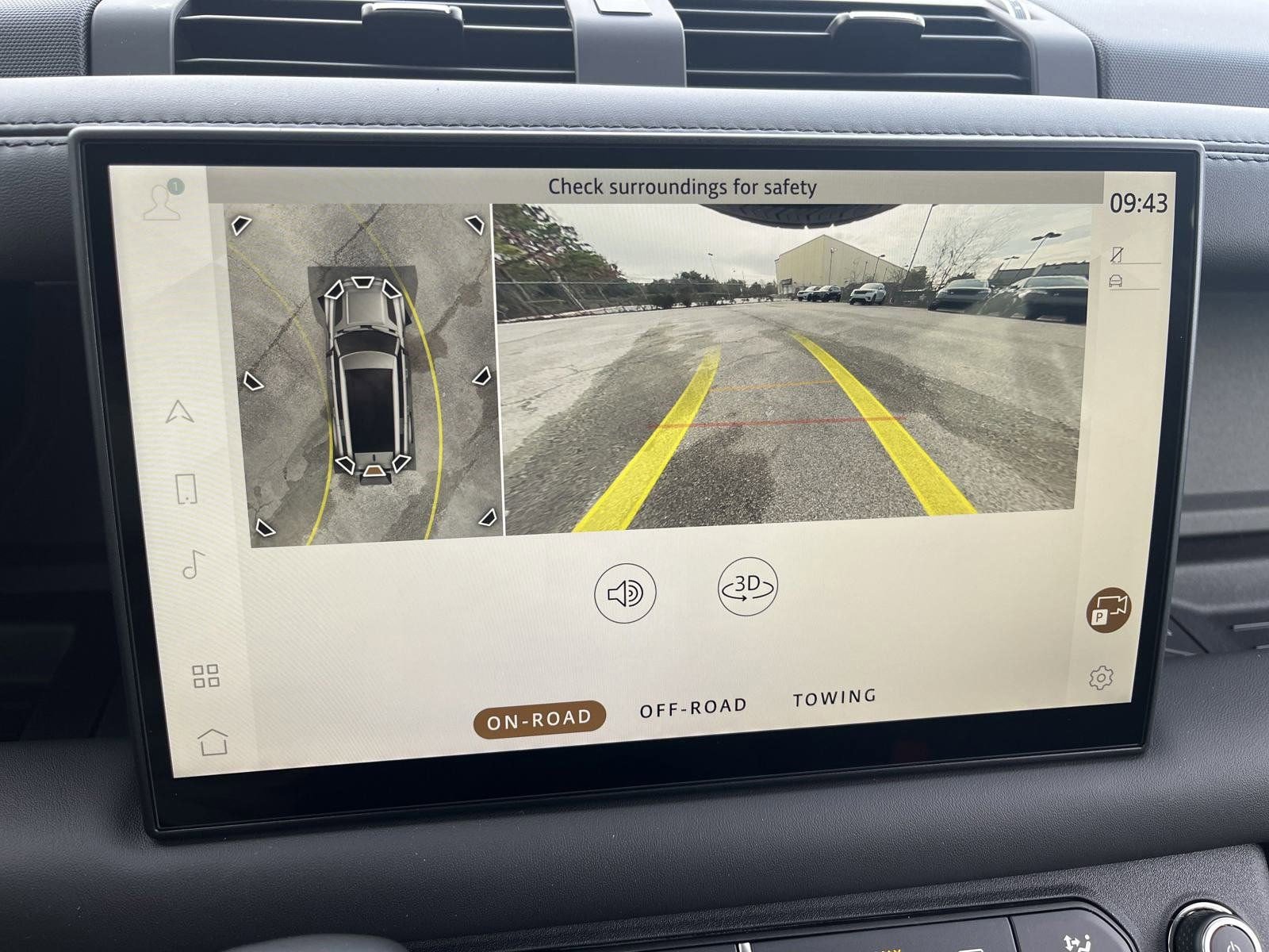 Used 2025 Land Rover Defender 130 Outbound image 24