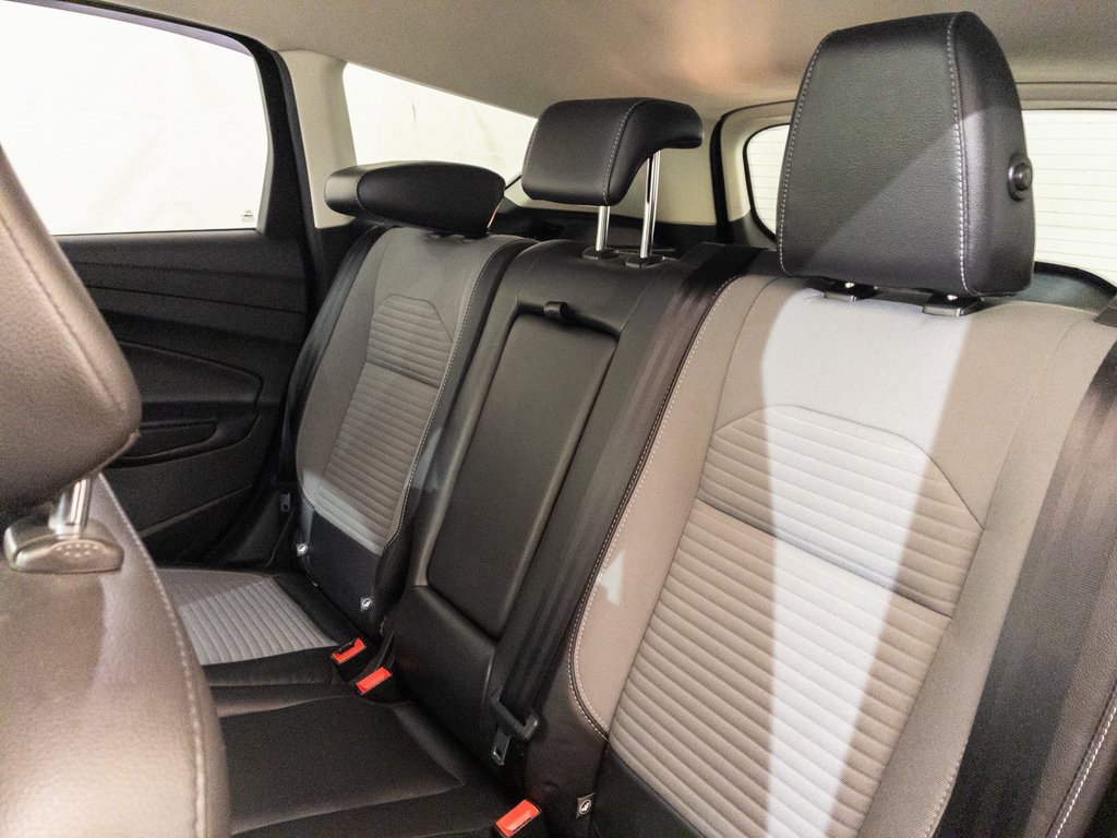 Used 2019 Ford Escape SE image 11