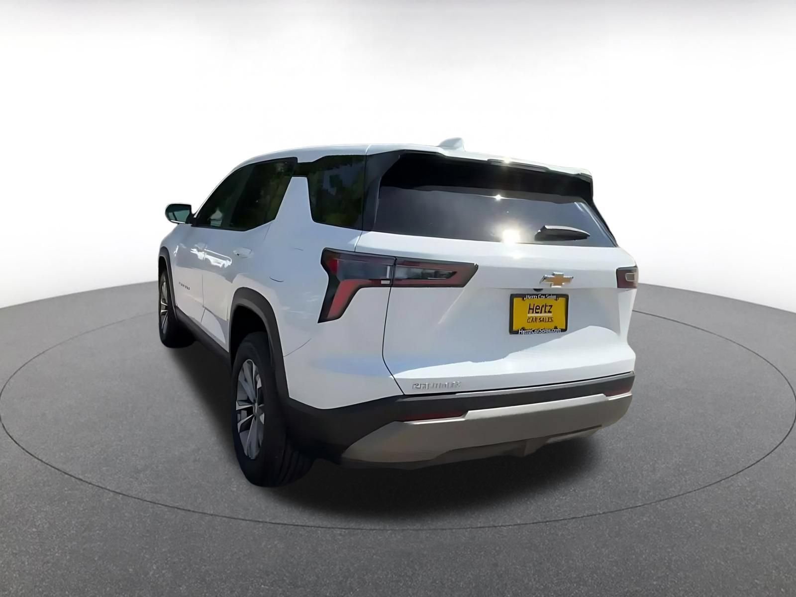 Used 2025 Chevrolet Equinox LT FWD image 10