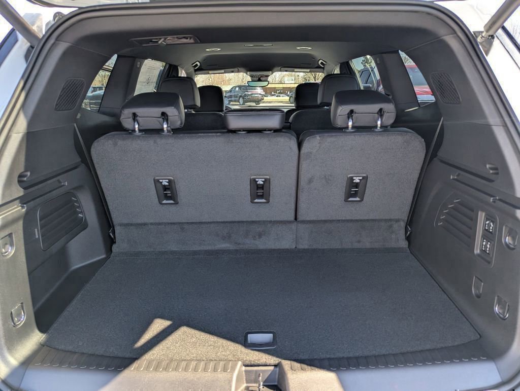 New 2026 Buick Enclave Preferred w/ Power Package FWD image 14