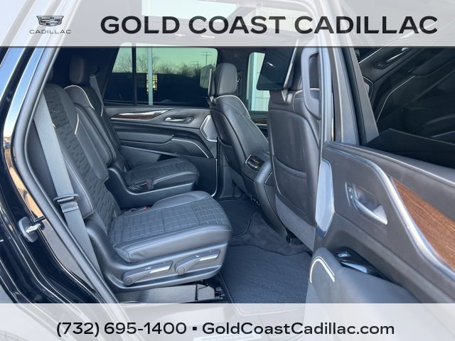 Used 2023 Cadillac Escalade Sport Platinum image 9