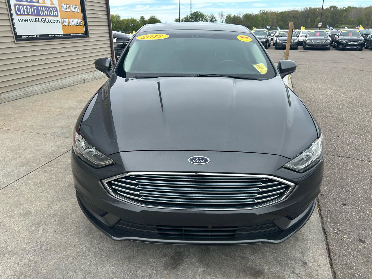 Used 2017 Ford Fusion S FWD image 2