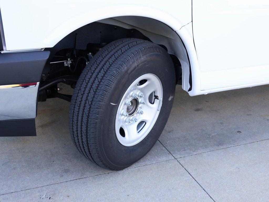 New 2025 Chevrolet Express 3500 Extended w/ Driver Convenience Package RWD image 31