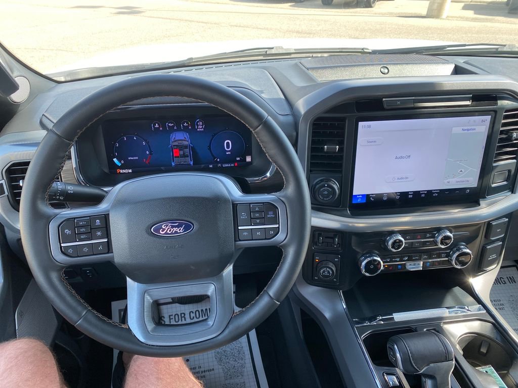 Used 2025 Ford F150 Lariat w/ Equipment Group 501A Mid image 16