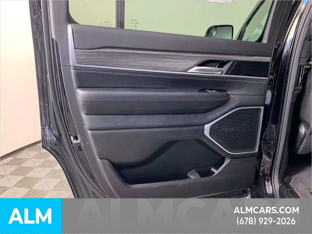 Used 2023 Jeep Wagoneer Series II image 33