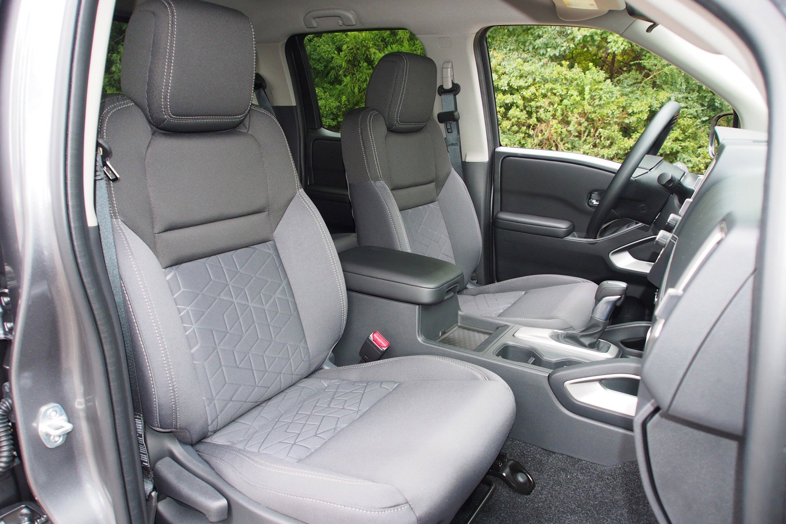 Used 2026 Nissan Frontier SV RWD image 10