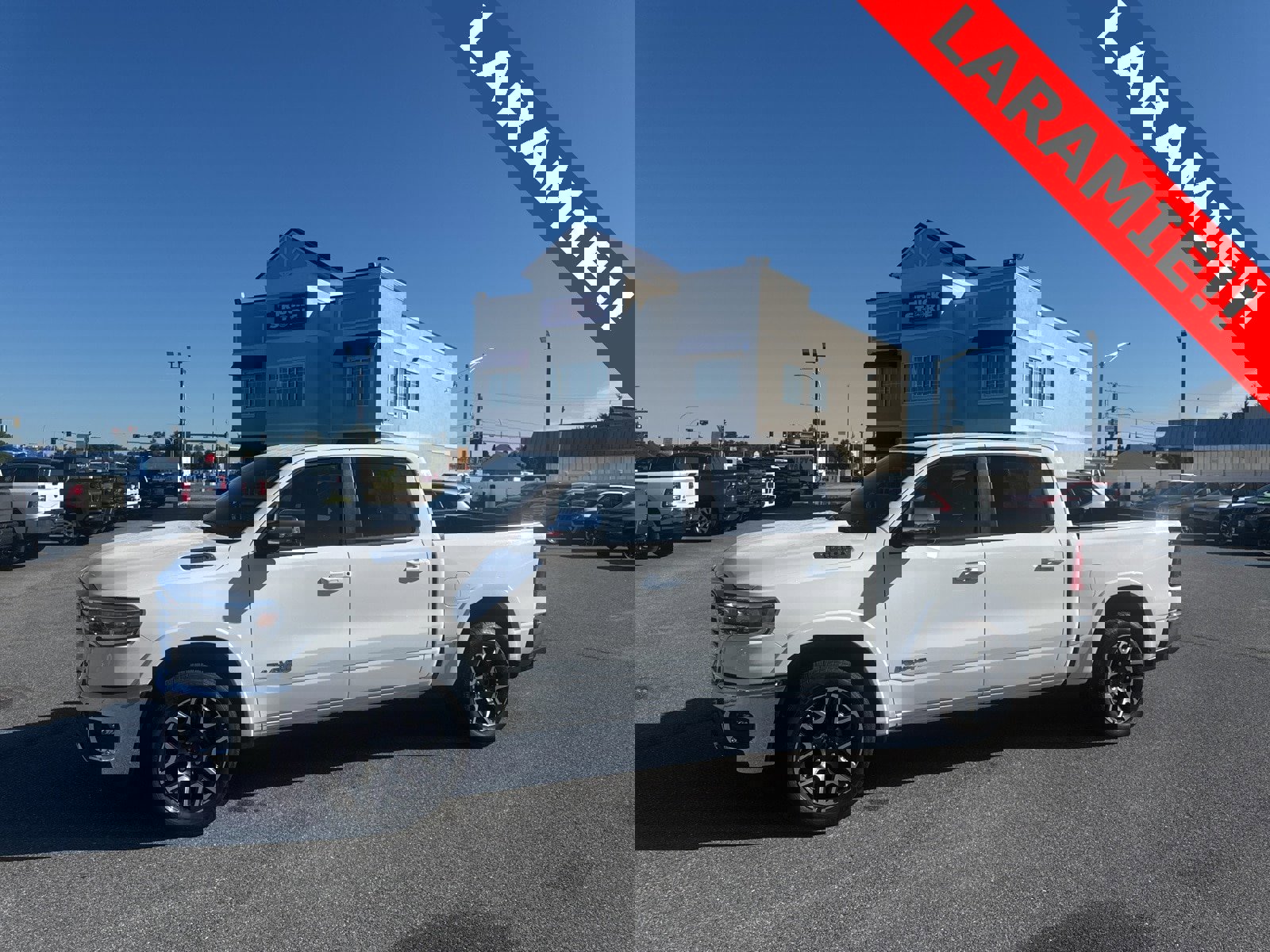 Used 2025 RAM 1500 Laramie image 1