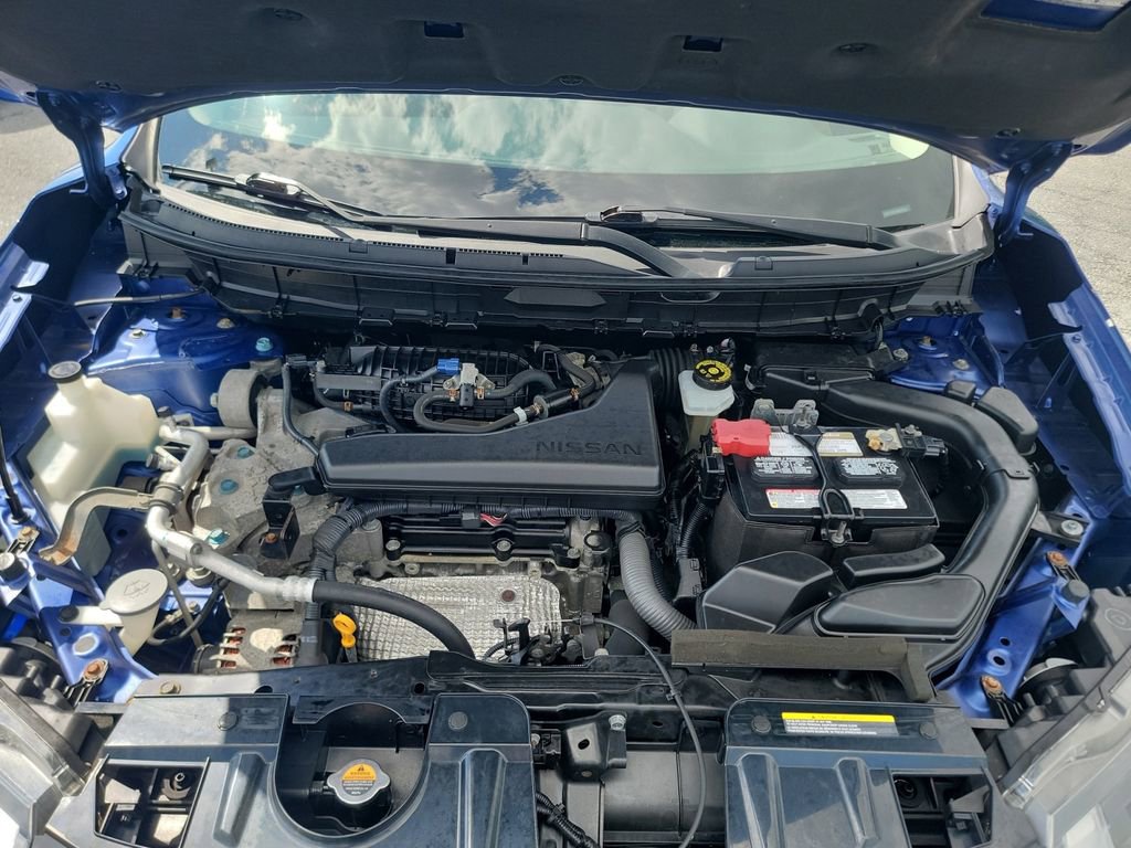 Used 2019 Nissan Rogue SV AWD/4WD image 16