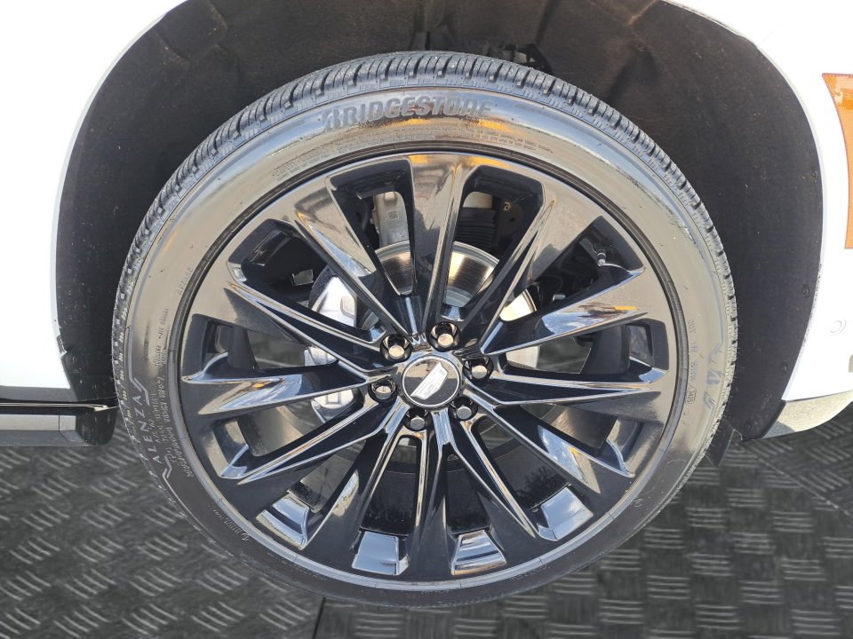 Certified 2026 Cadillac Escalade ESV Platinum Sport w/ LPO, ONYX Package image 17