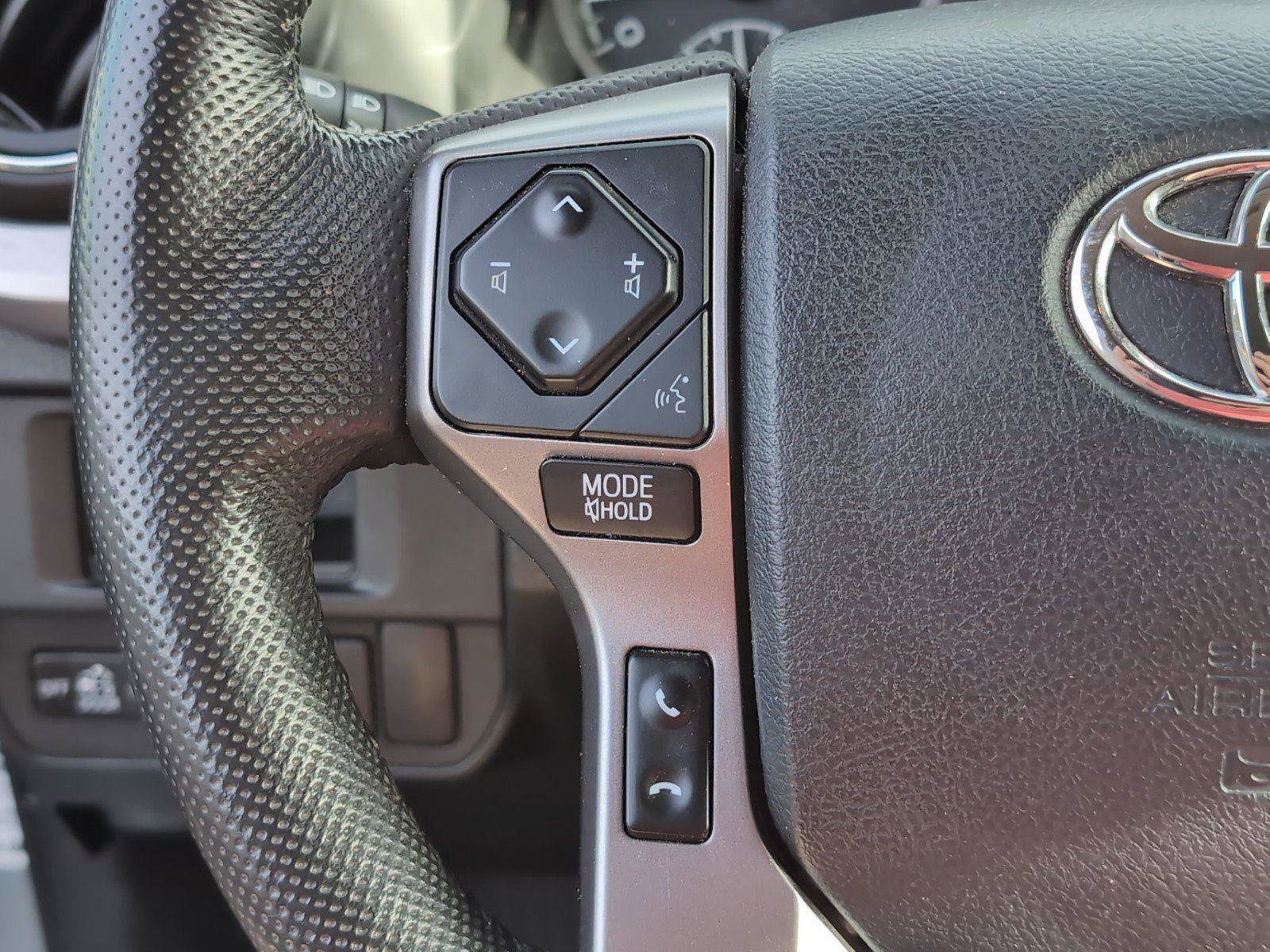 Used 2019 Toyota Tacoma SR5 RWD image 29