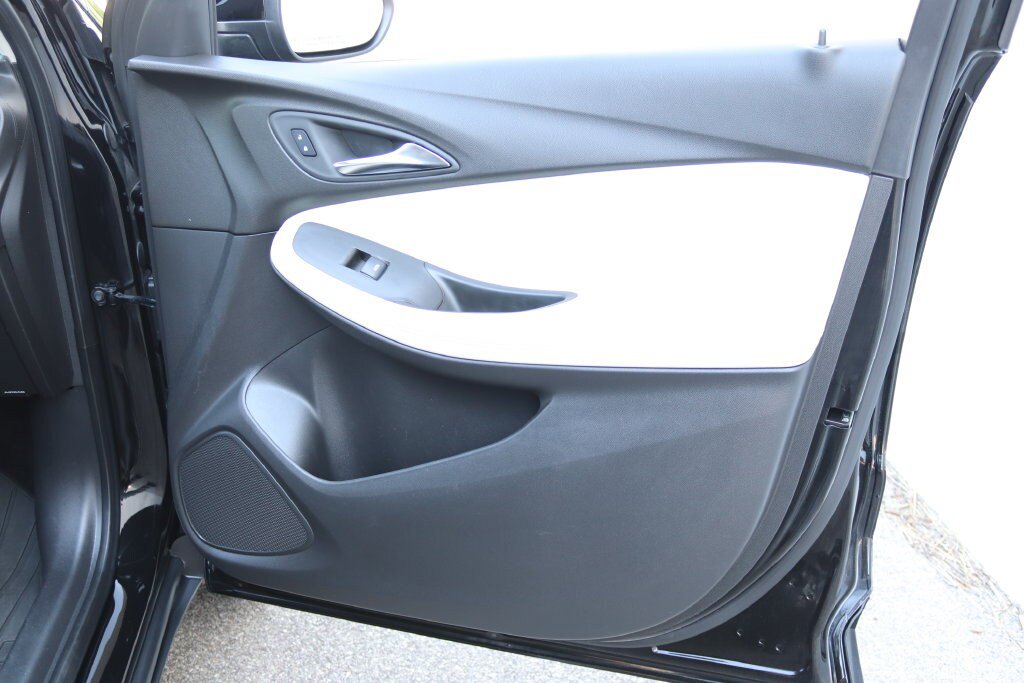 Used 2024 Buick Encore GX Preferred w/ Comfort Package FWD image 13