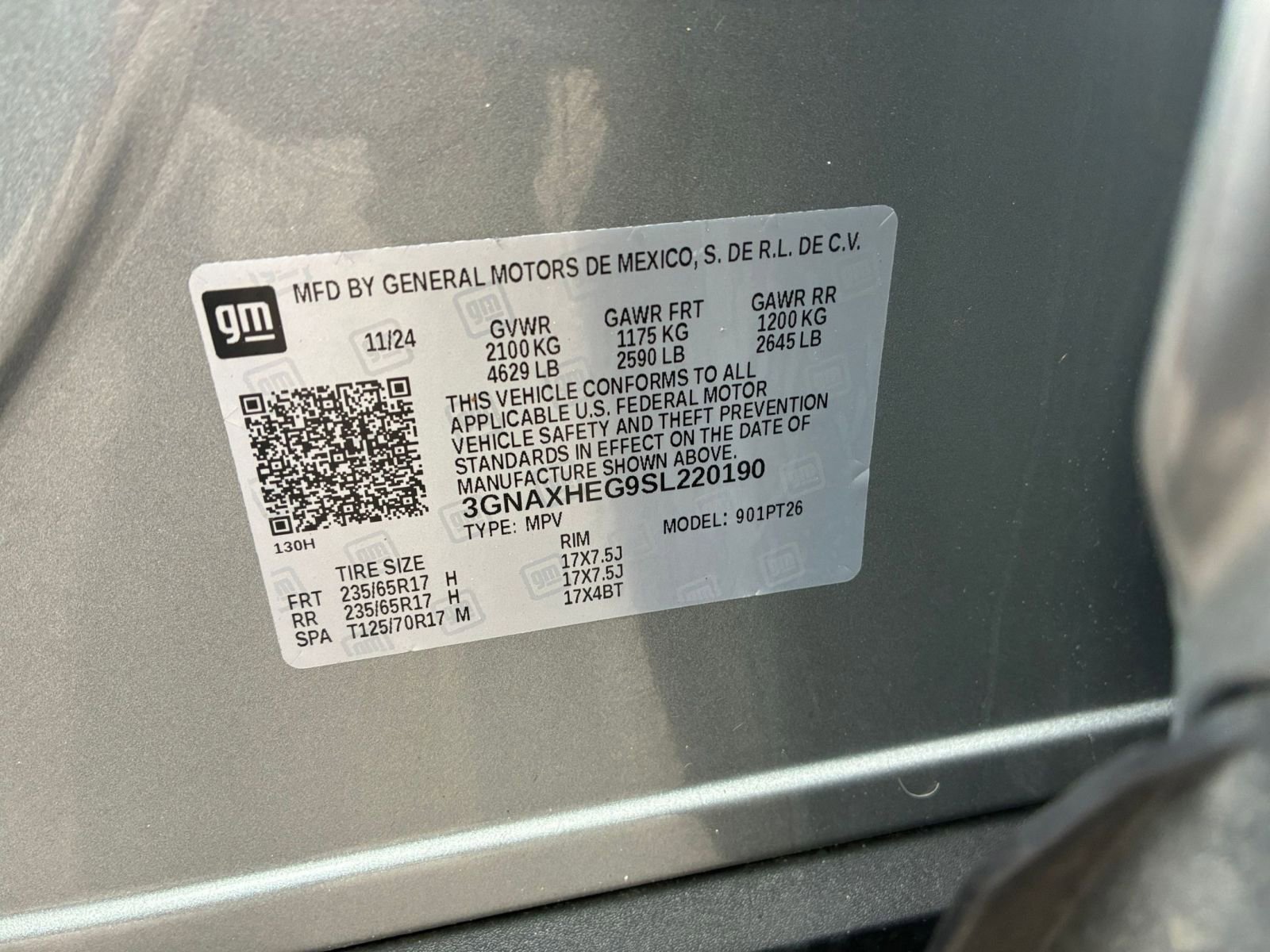 Used 2025 Chevrolet Equinox LT FWD image 23