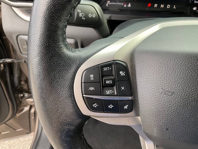 Used 2021 Ford Explorer XLT w/ Equipment Group 202A image 11