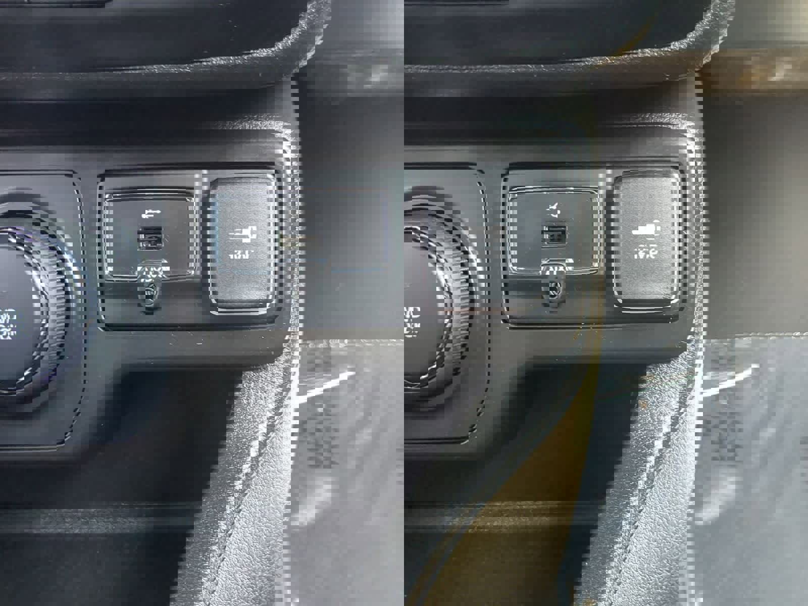 Used 2020 Jeep Renegade Altitude image 31