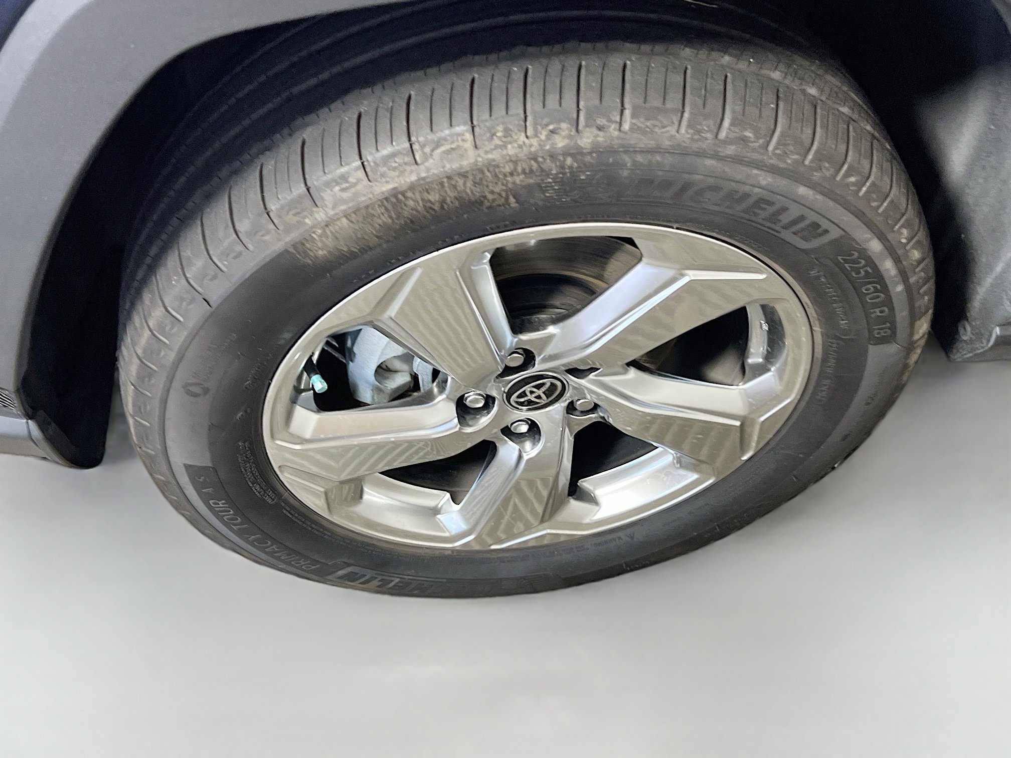 Used 2021 Toyota RAV4 XLE Premium AWD/4WD image 14