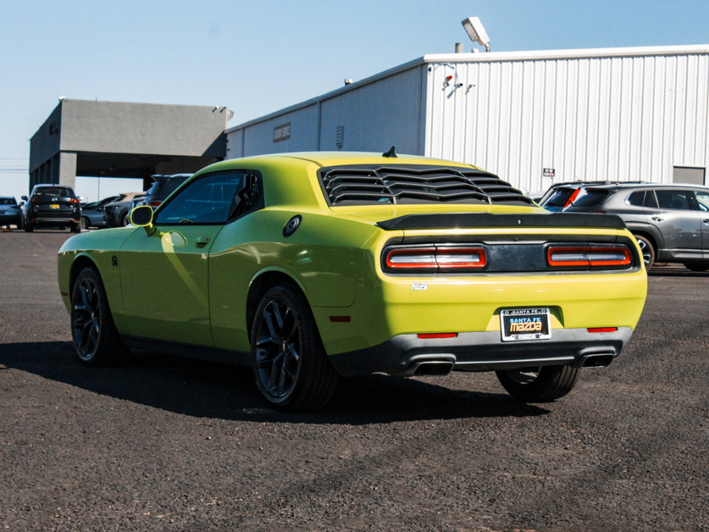 Used 2015 Dodge Challenger R/T w/ Quick Order Package 22B R/T RWD image 7