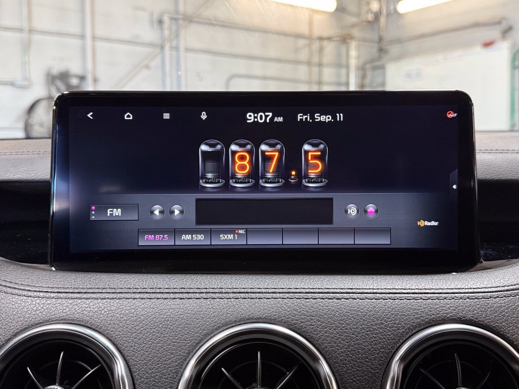Used 2022 Kia Stinger GT-Line RWD image 19