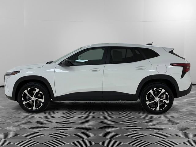 Used 2025 Chevrolet Trax RS w/ Sunroof Package image 6