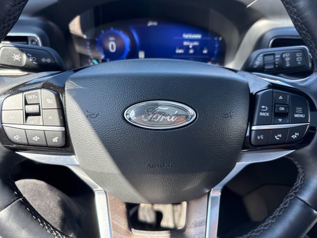 Certified 2022 Ford Explorer Platinum w/ Equipment Group 601A image 23