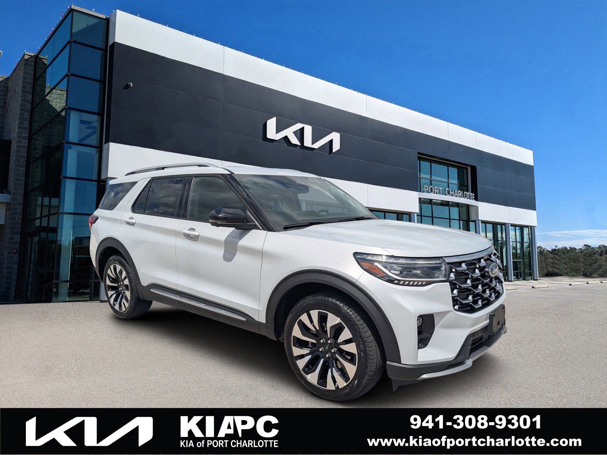 Used 2025 Ford Explorer Platinum w/ LUX Leather Package