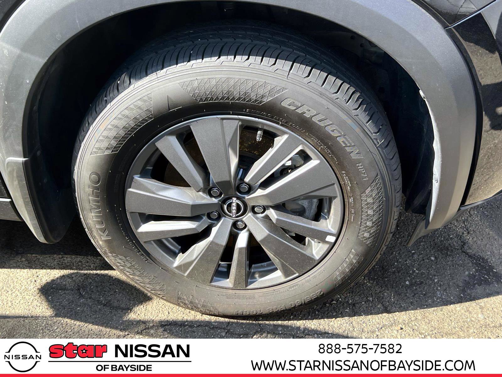 Used 2024 Nissan Pathfinder S image 6