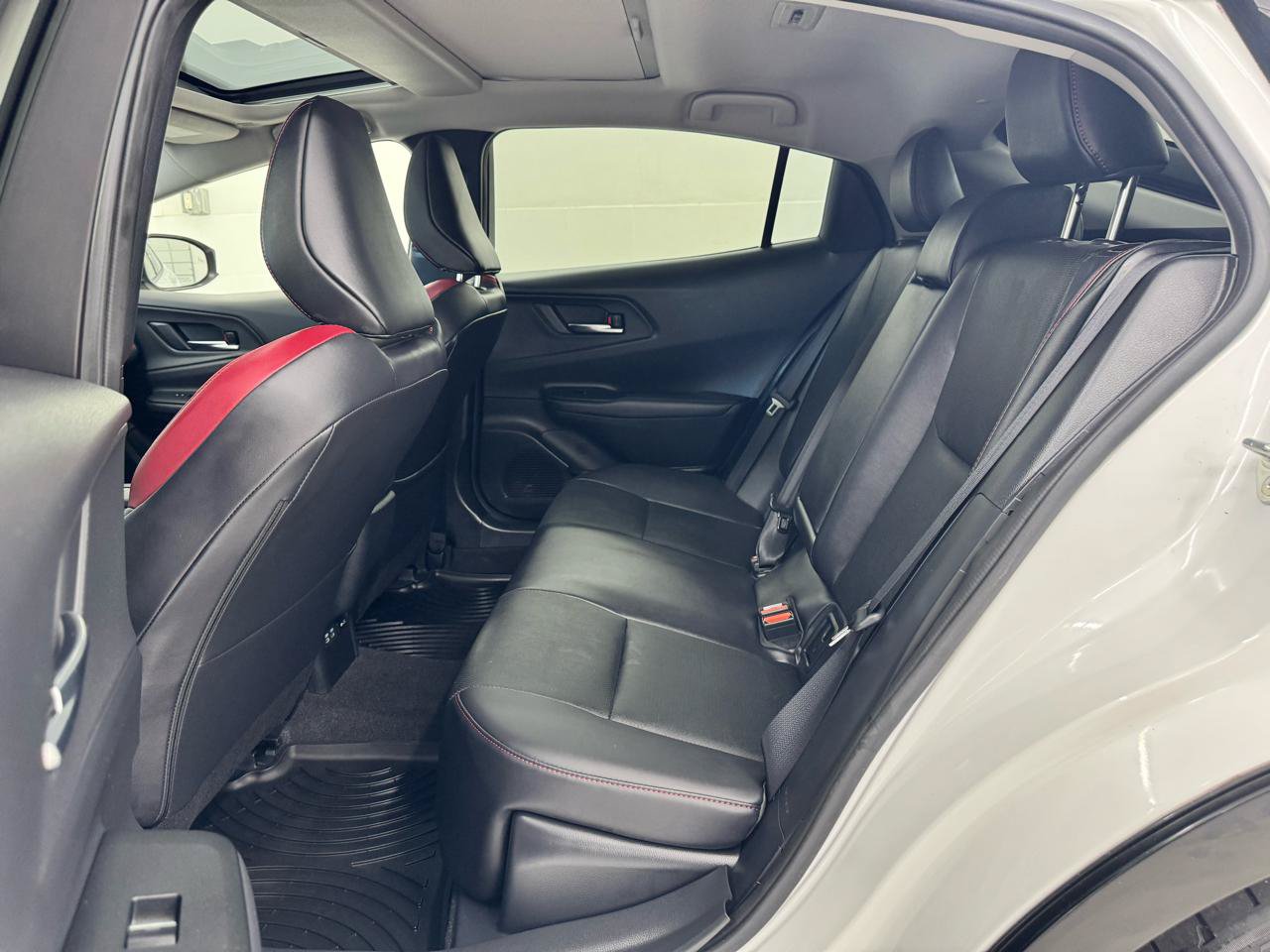 Used 2024 Toyota Prius Prime FWD image 17